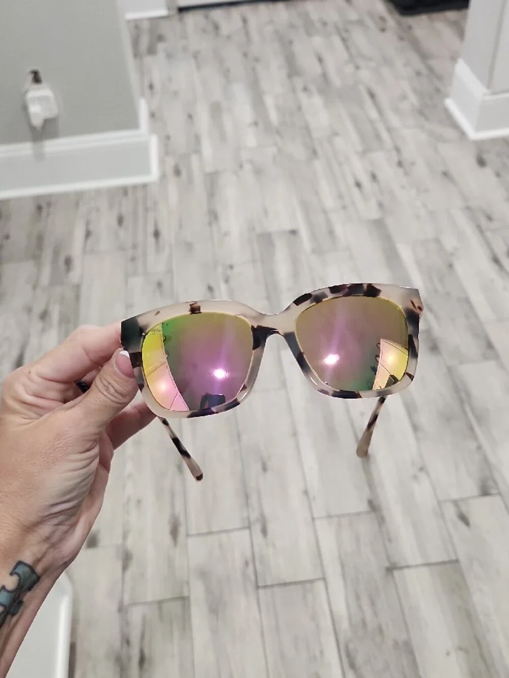 Diff Eyewear tortoiseshell and gold sunglasses